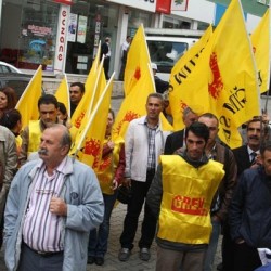 Öğretmenlerden-1-Günlük-İş-Bırakma-Eylemi