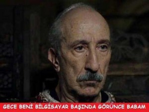 gece-bilgisayar-başında-caps